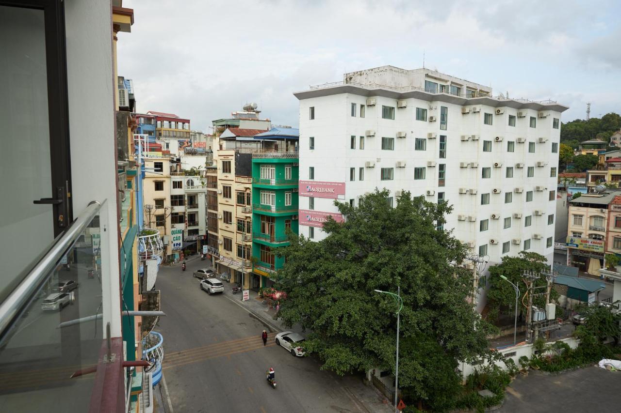 Van Nam Hotel Hạ Long Extérieur photo